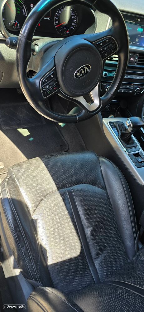 Kia Optima SW 2.0 CVVT PHEV - 11