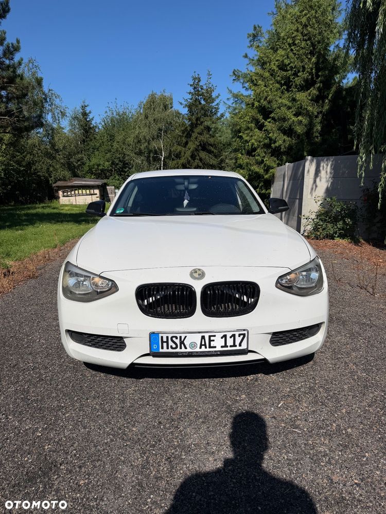 BMW Seria 1 114i - 4