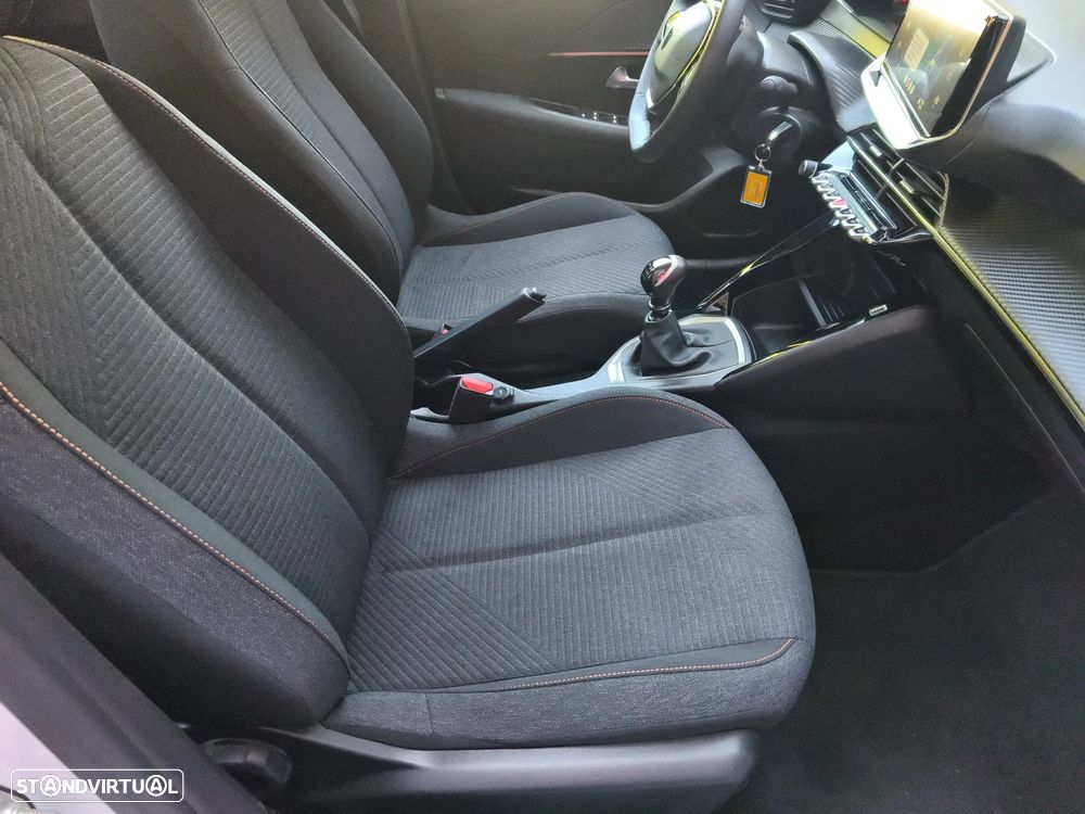 Peugeot 208 1.2 PureTech Style - 18