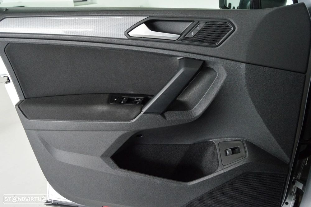 VW Tiguan 2.0 TDI Life DSG - 29
