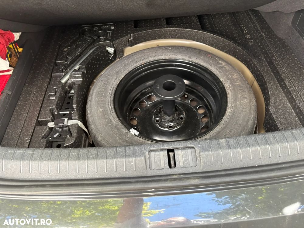 Volkswagen Passat 2.0 TDI Comfortline - 17