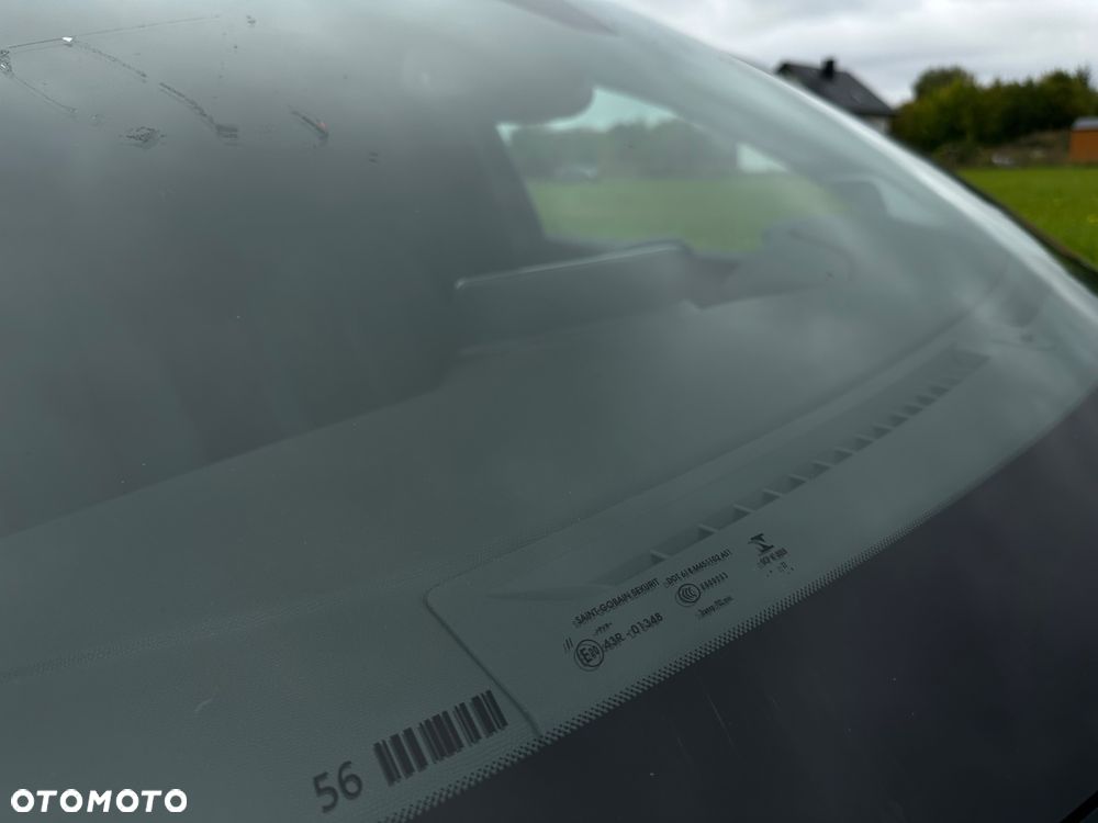Peugeot 208 PureTech 100 Allure - 24