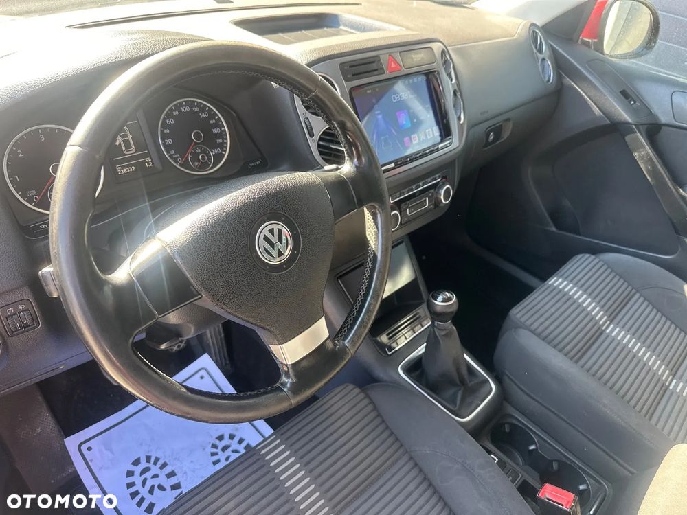 Volkswagen Tiguan 2.0 TDI Perfectline - 17