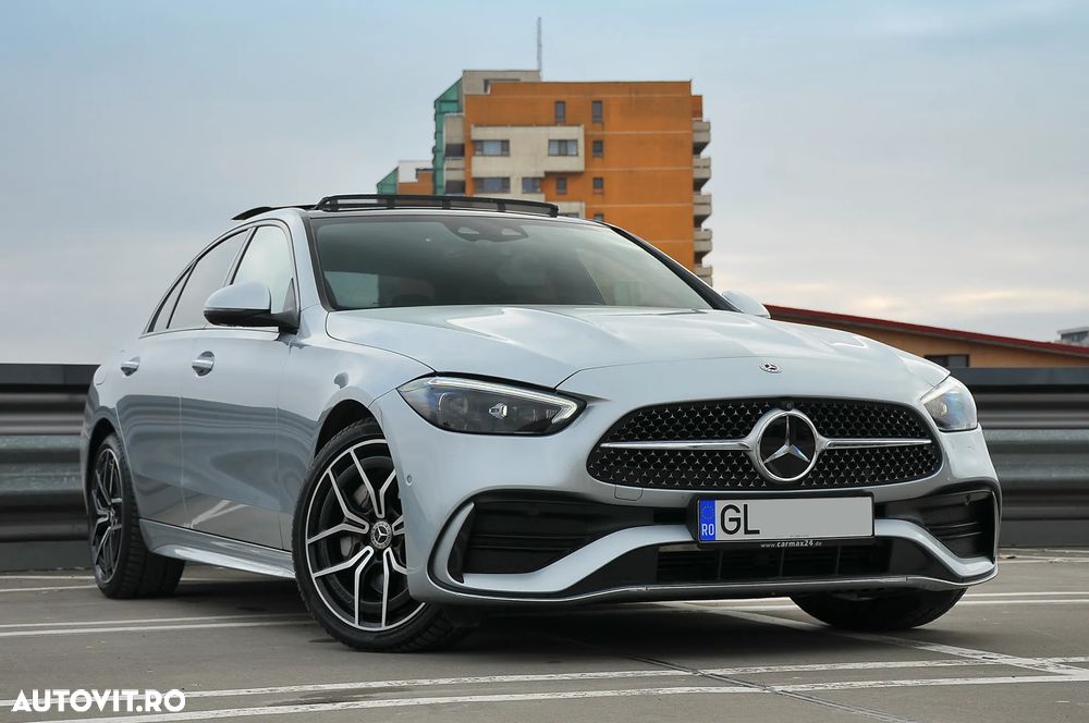 Mercedes-Benz C 300 4MATIC 9G-TRONIC AMG Line - 3