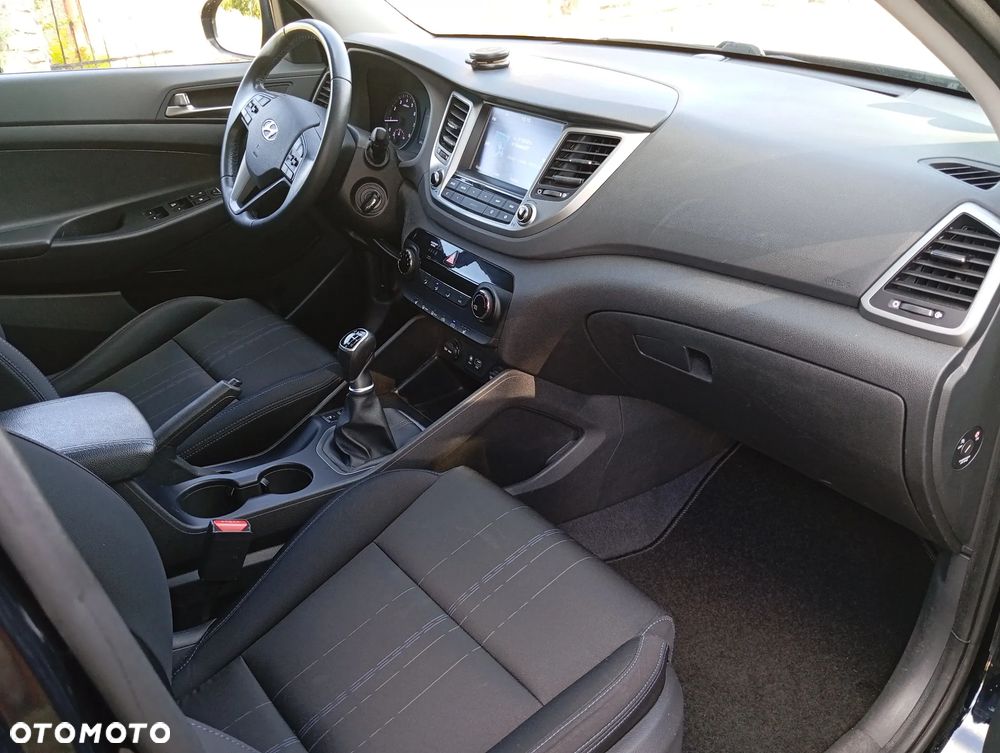 Hyundai Tucson 1.6 GDi 2WD Select - 11
