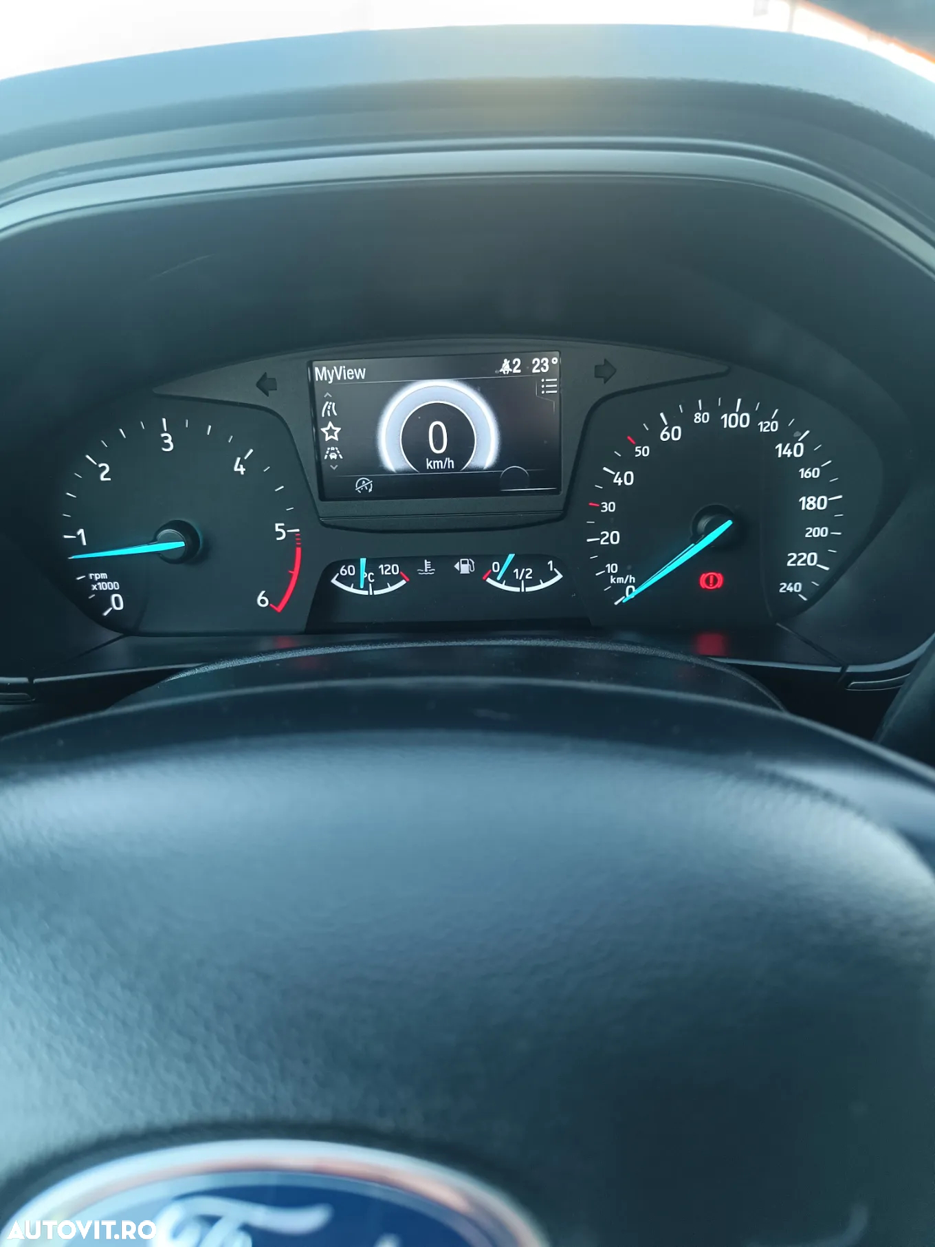 Ford Focus 1.5 EcoBlue Connected - 15