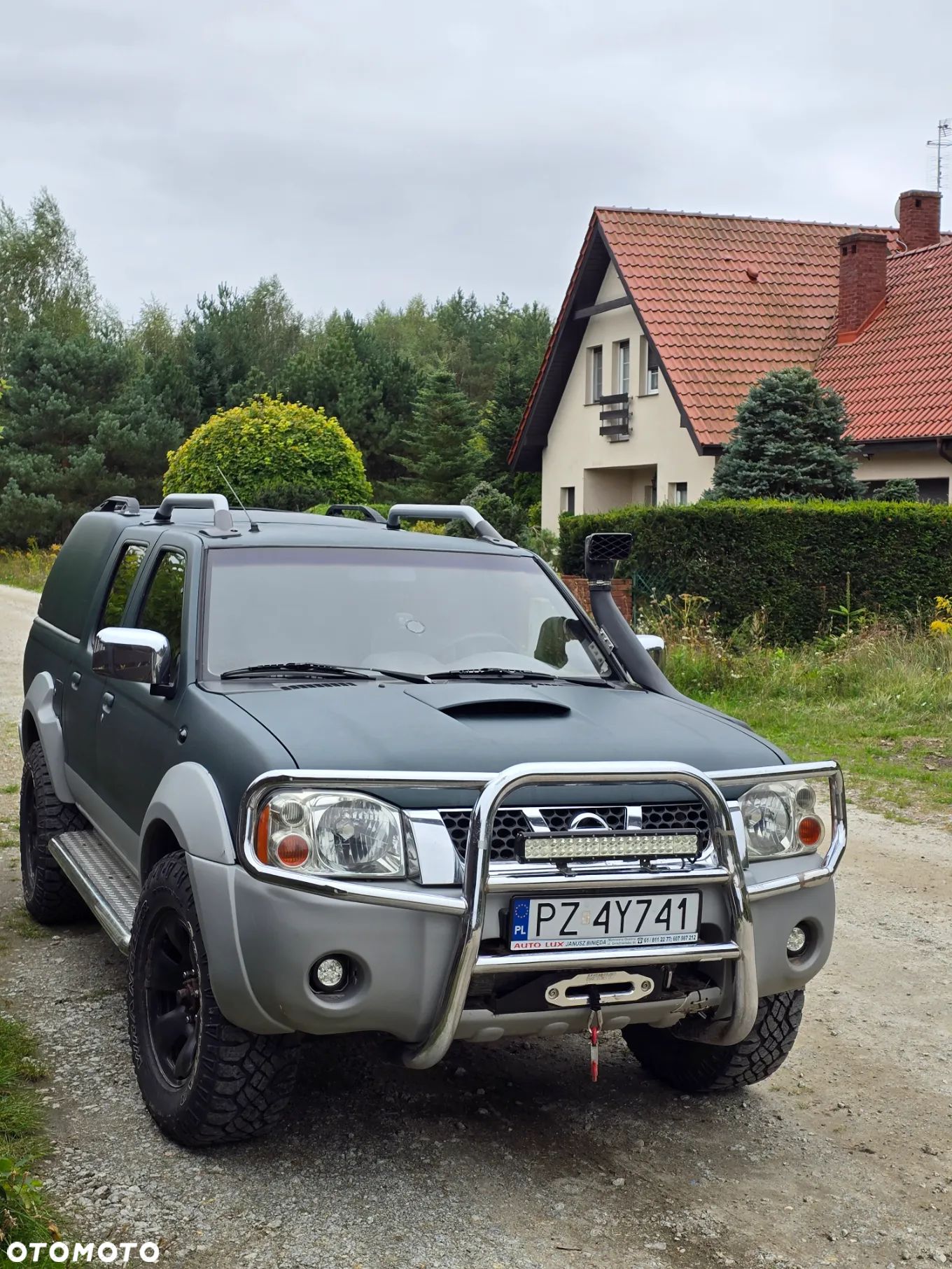 Nissan Navara ver-gr-2-8-tdi - 1