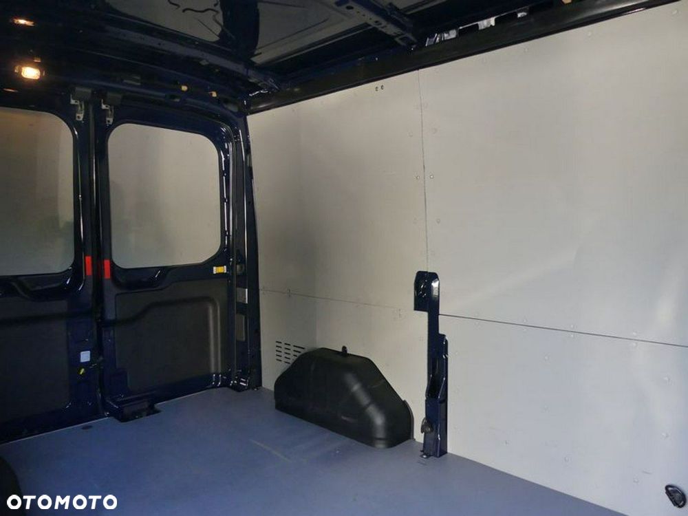 Ford Transit - 17