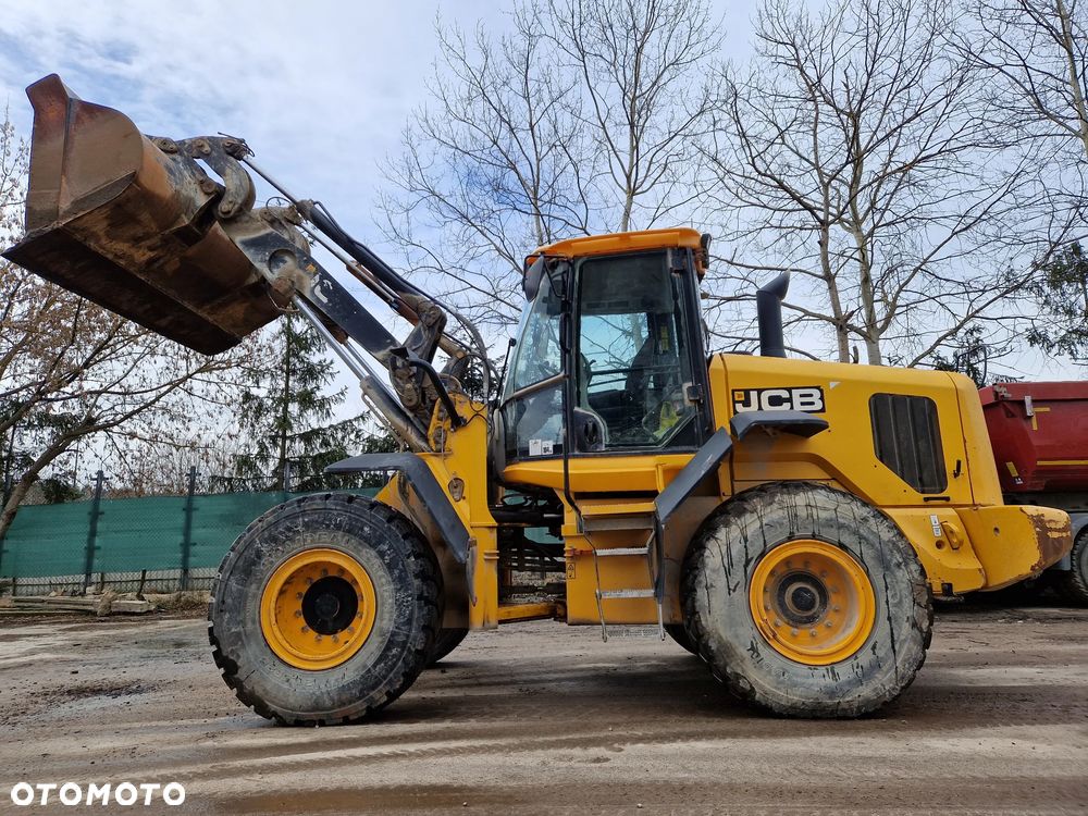 JCB 427HT - 1