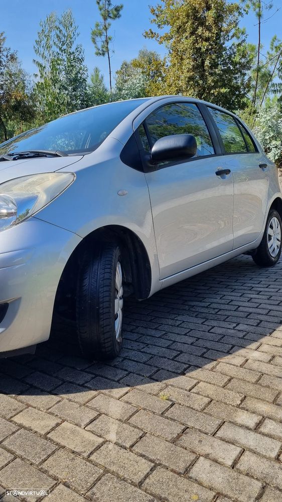 Toyota Yaris 1.0 VVT-i AC Manual+VSC - 5