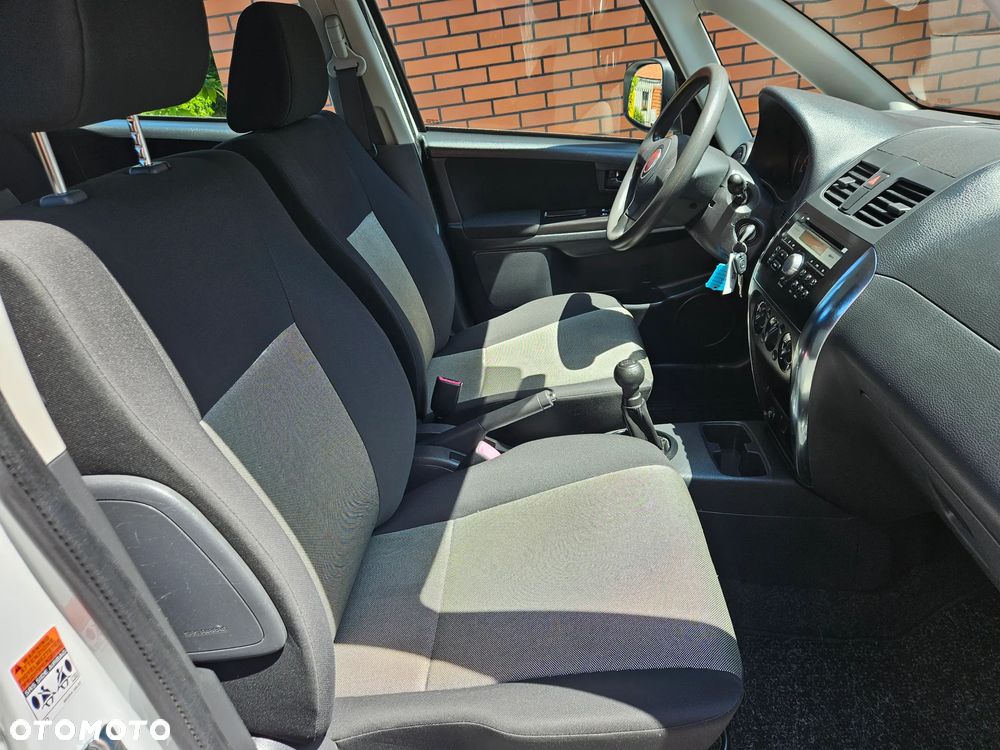 Fiat Sedici - 13