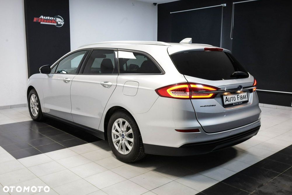 Ford Mondeo - 9