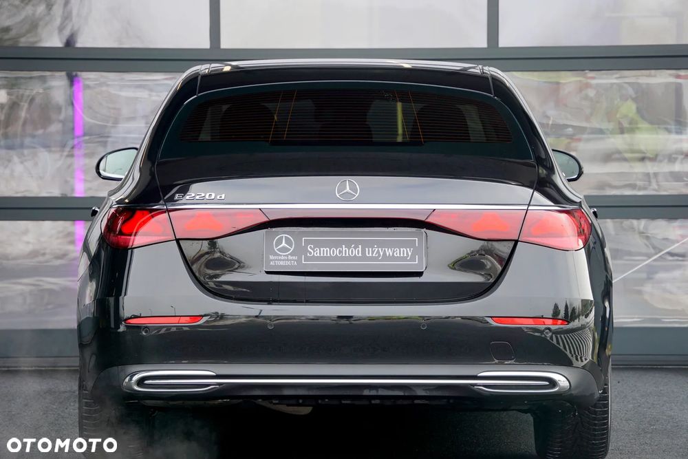 Mercedes-Benz Klasa E 220 d 9G-TRONIC Edition AVANTGARDE - 7