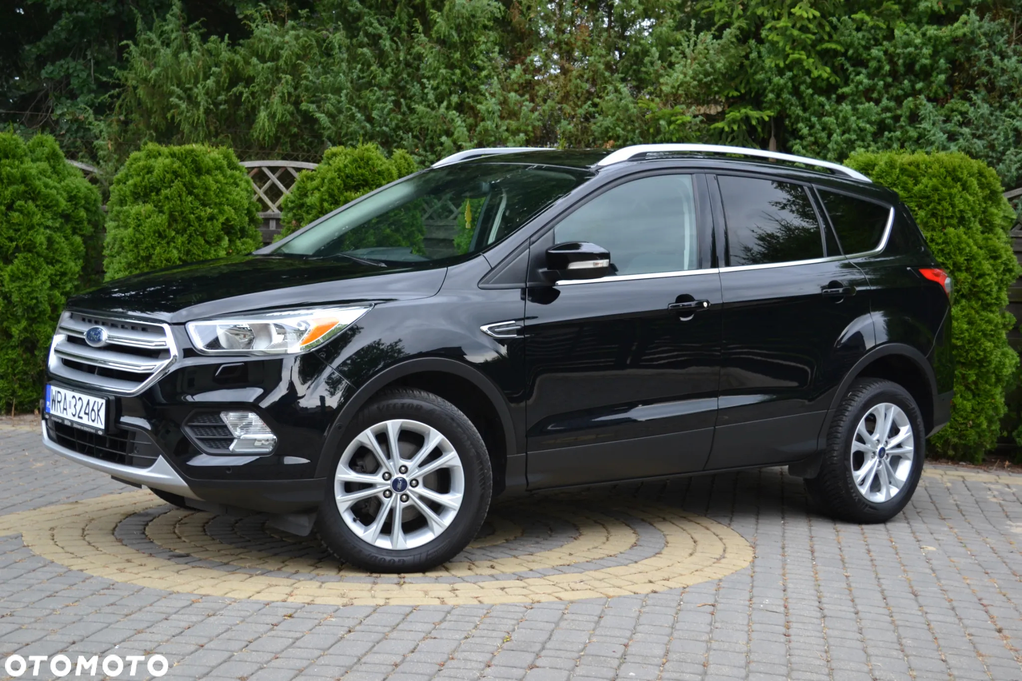 Ford Kuga 1.5 EcoBoost 2x4 SYNC - 4