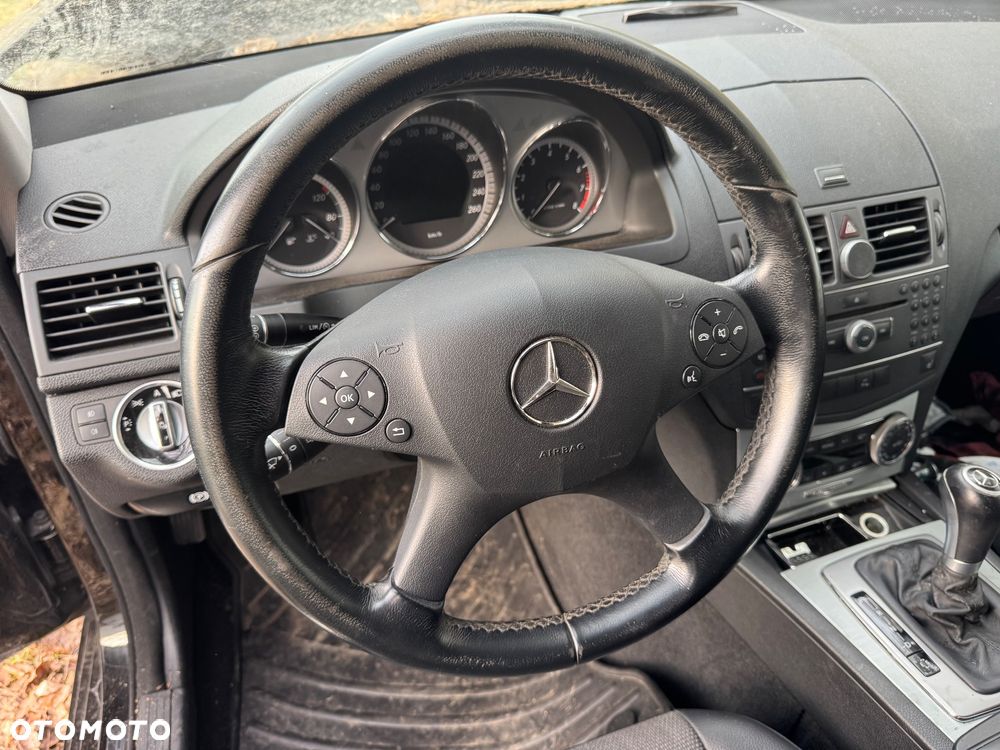 Mercedes-Benz Klasa C 200 (BlueEFFICIENCY) 7G-TRONIC Avantgarde - 11