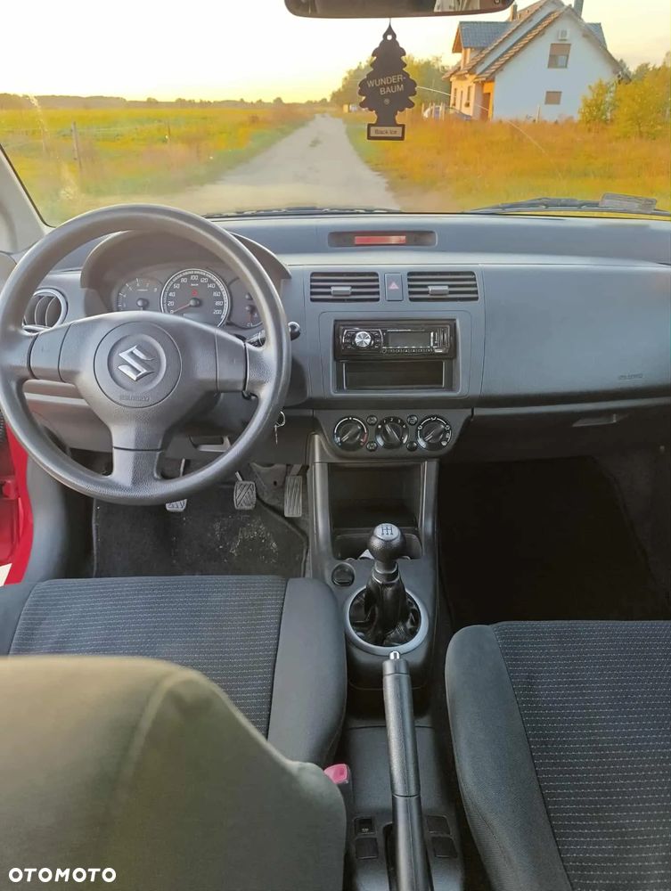 Suzuki Swift - 14