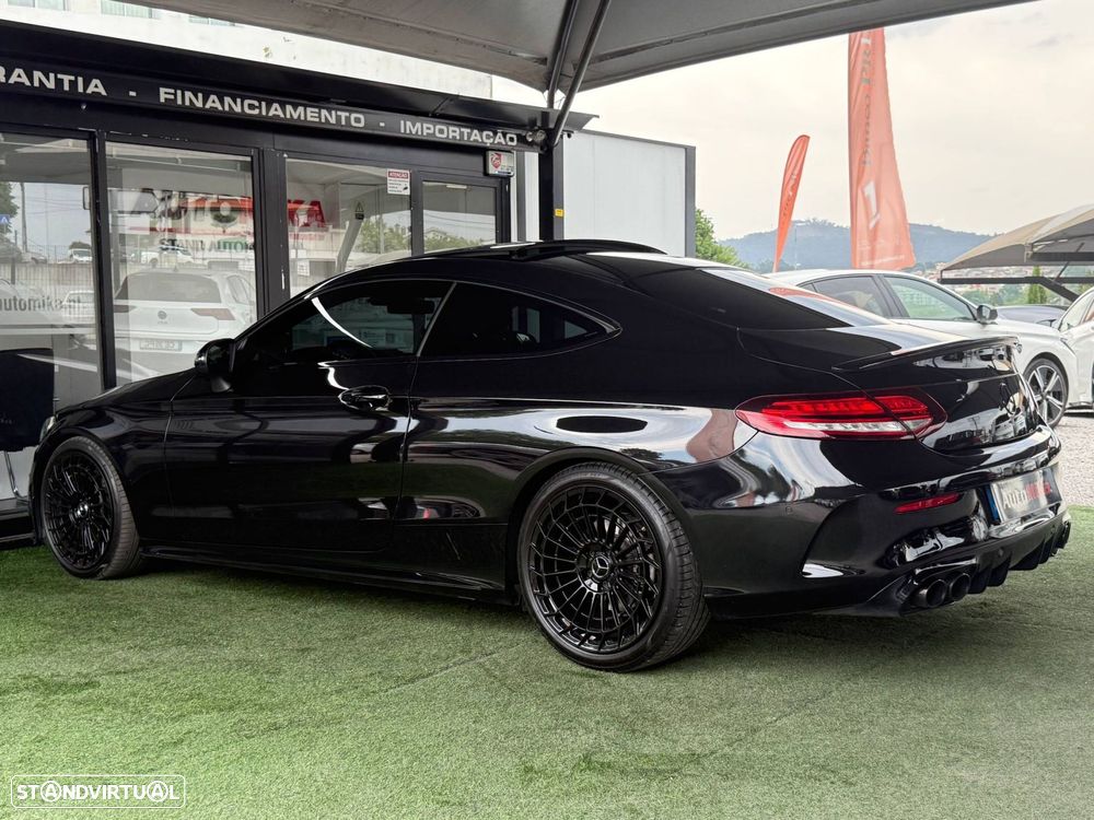 Mercedes-Benz C 200 AMG Line - 26