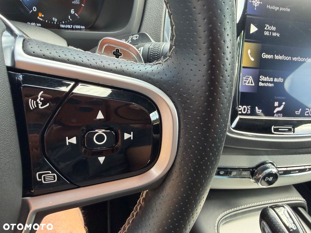 Volvo XC 90 D5 AWD Geartronic RDesign - 21