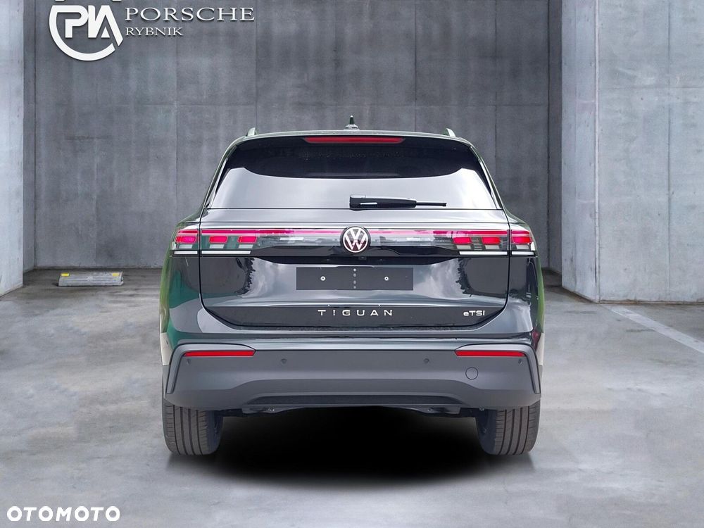Volkswagen Tiguan - 5