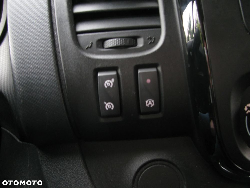 Opel Vivaro L1H1 2,9t Elegance Premium - 21