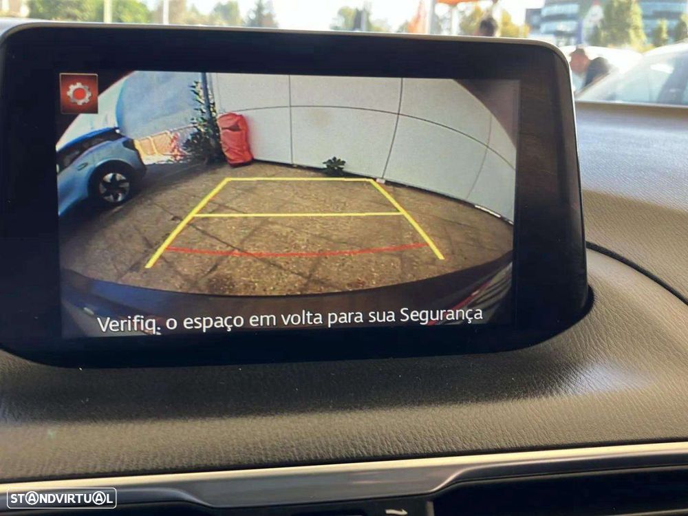 Mazda 3 1.5 Sky-D Excellence Navi - 12