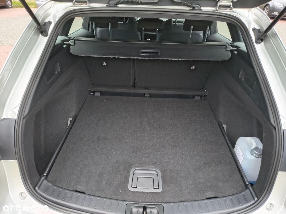 Toyota Corolla - 7