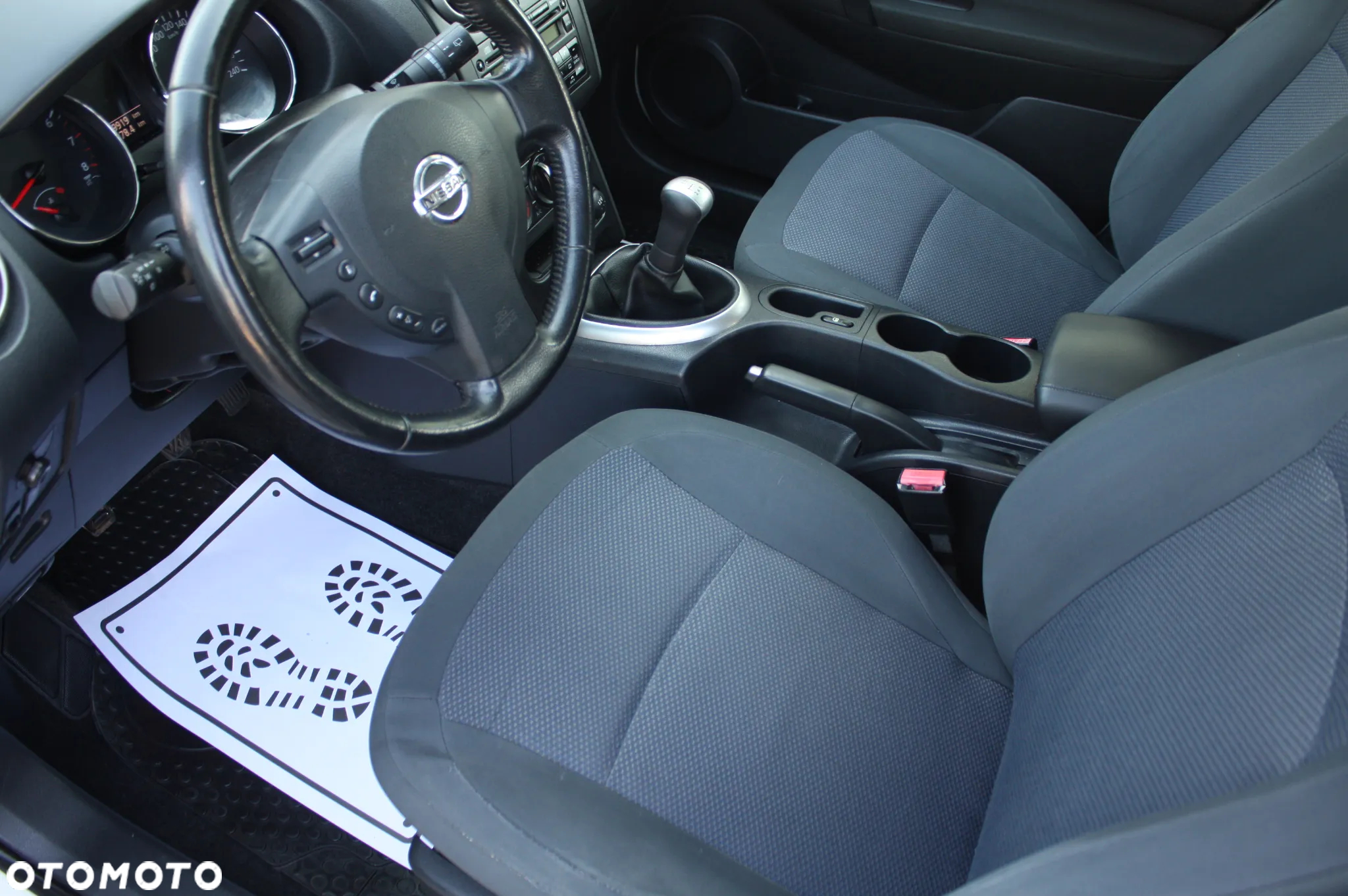 Nissan Qashqai 1.6 Visia - 8