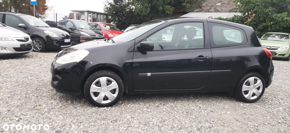 Renault Clio - 9