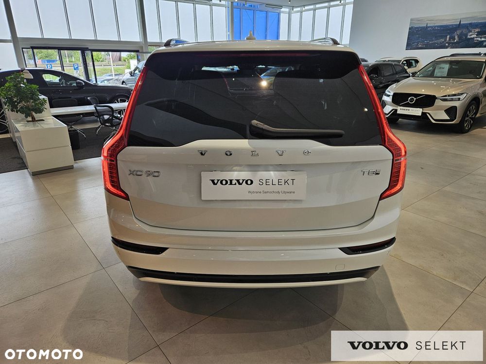 Volvo XC 90 - 8