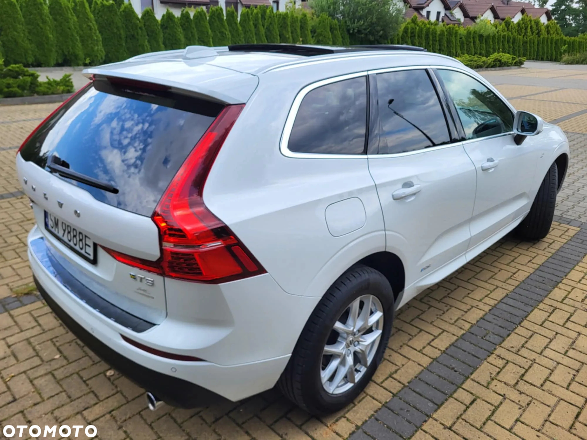 Volvo XC 60 T5 Momentum Pro - 11