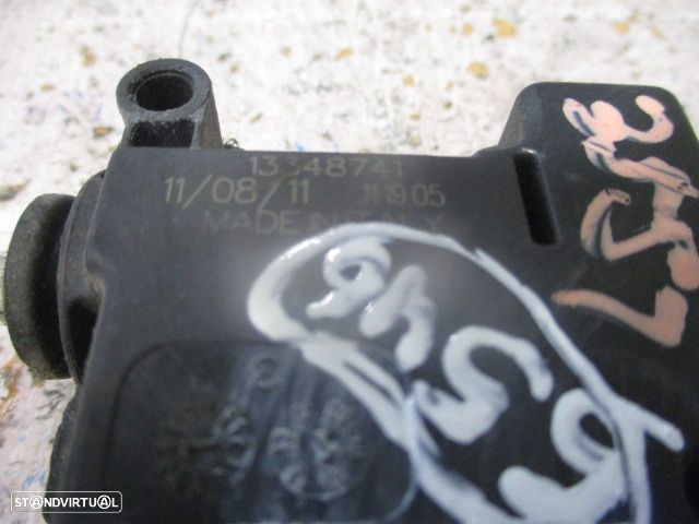 Fecho 13348741 OPEL ASTRA J FASE 1 2012 1.7CDTI 110CV 5P BRANCO TAMPA DE COMBUSTIVEL  2 PINOS - 6