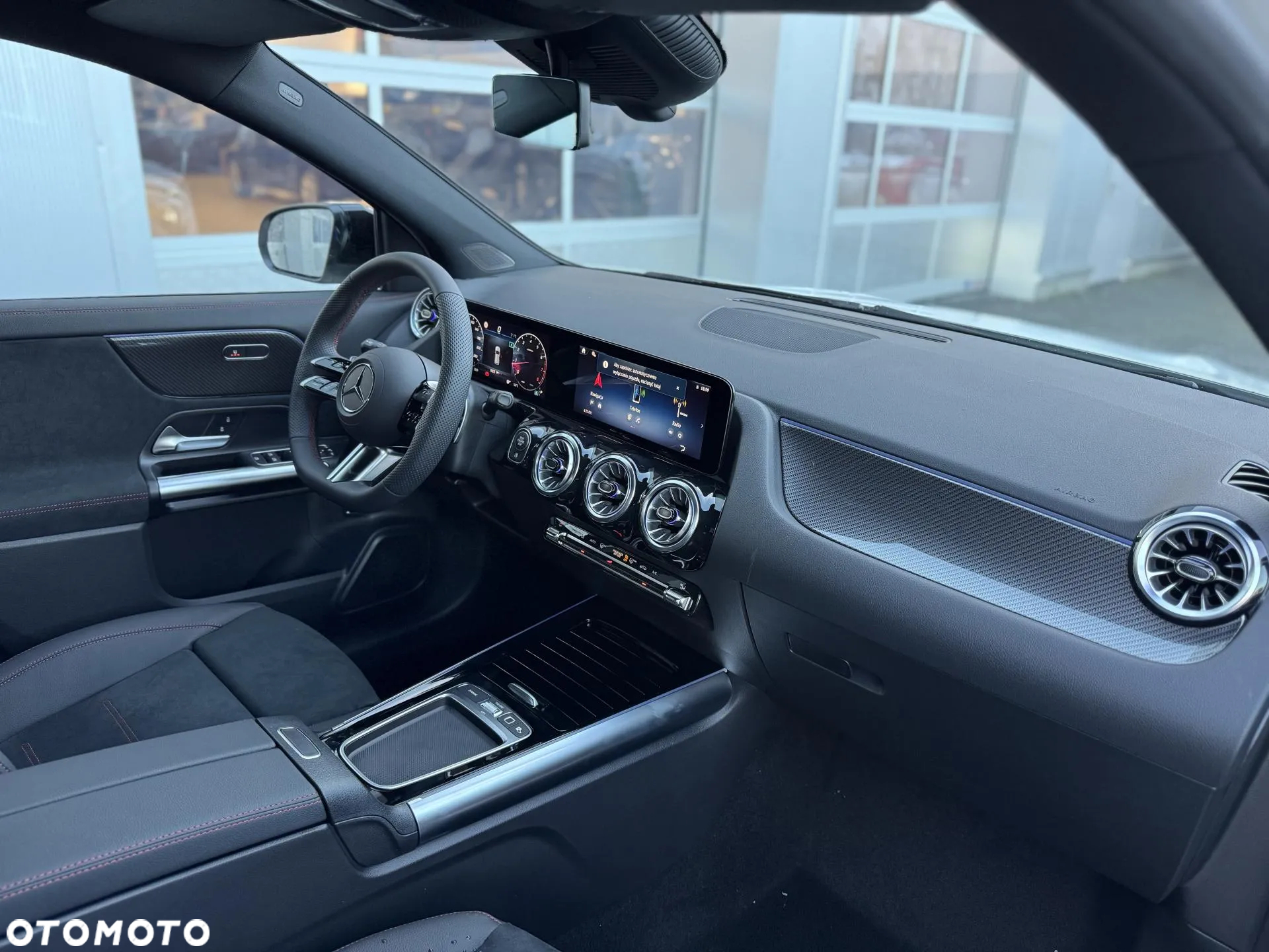 Mercedes-Benz GLA 200 AMG Line - 17