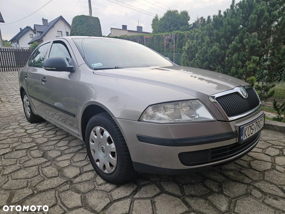 Skoda Octavia 1.6 Classic - 3