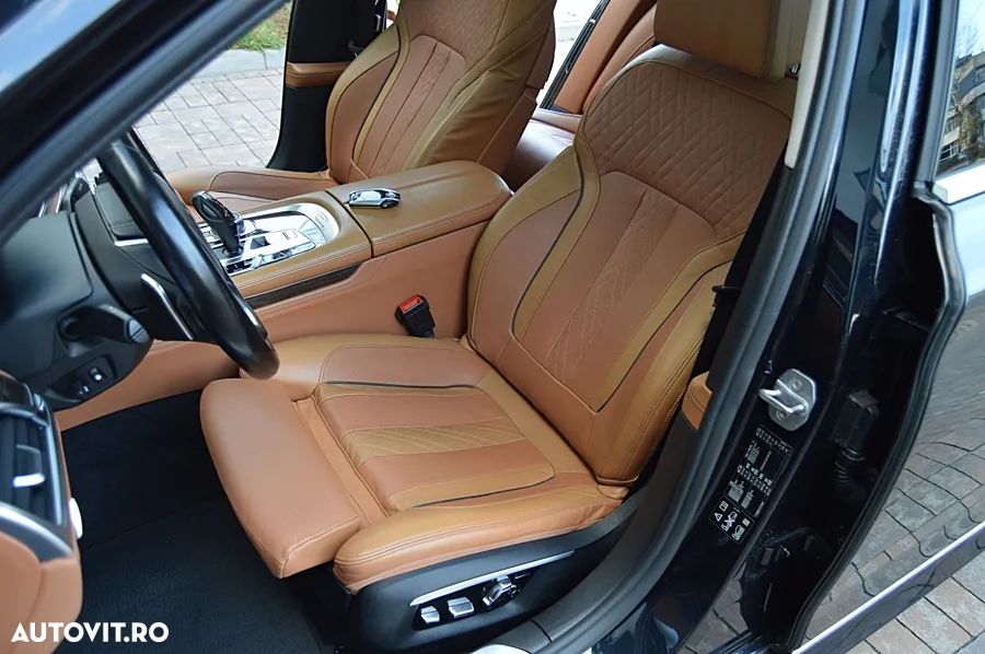 BMW Seria 7 740d xDrive - 37