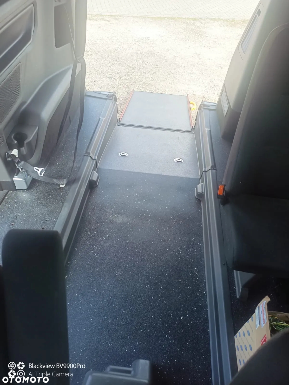Ford Tourneo Custom - 5