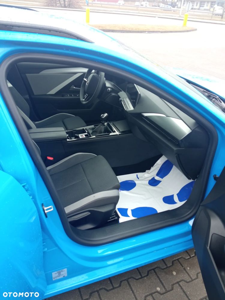 Opel Astra 1.2 Turbo Start/Stop Elegance - 22