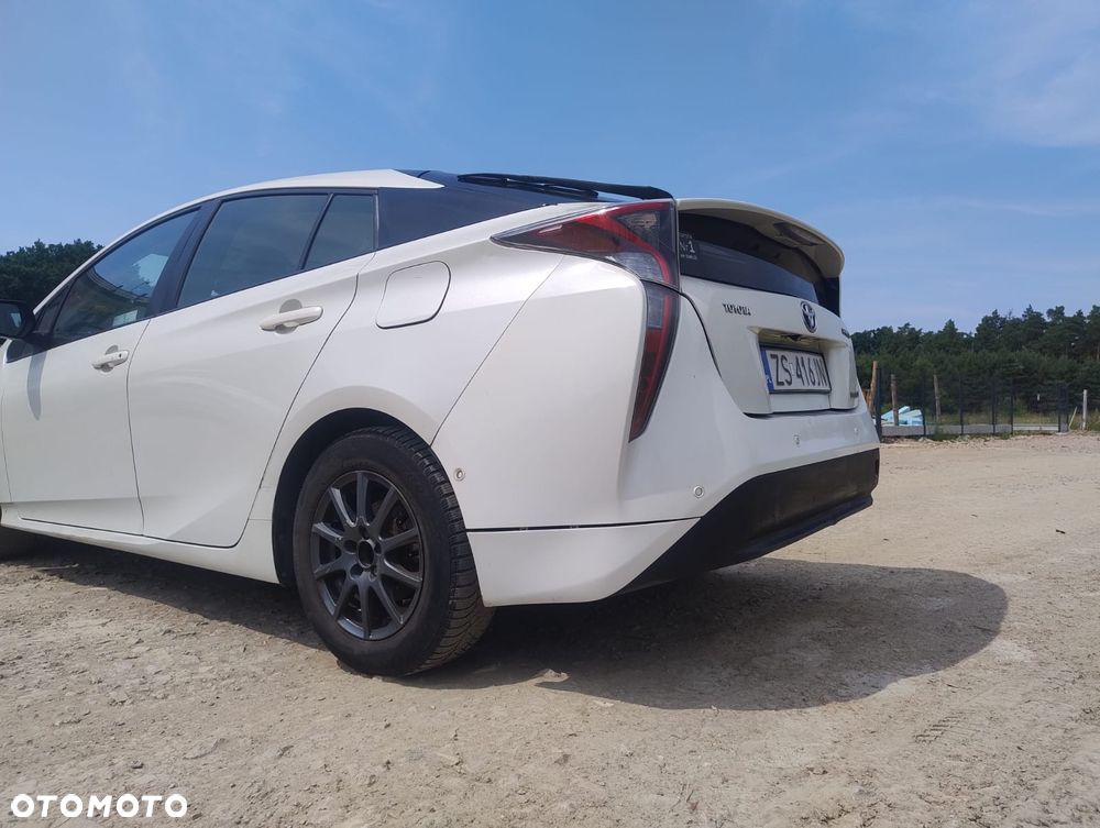 Toyota Prius 1.8 Hybrid Prestige - 8
