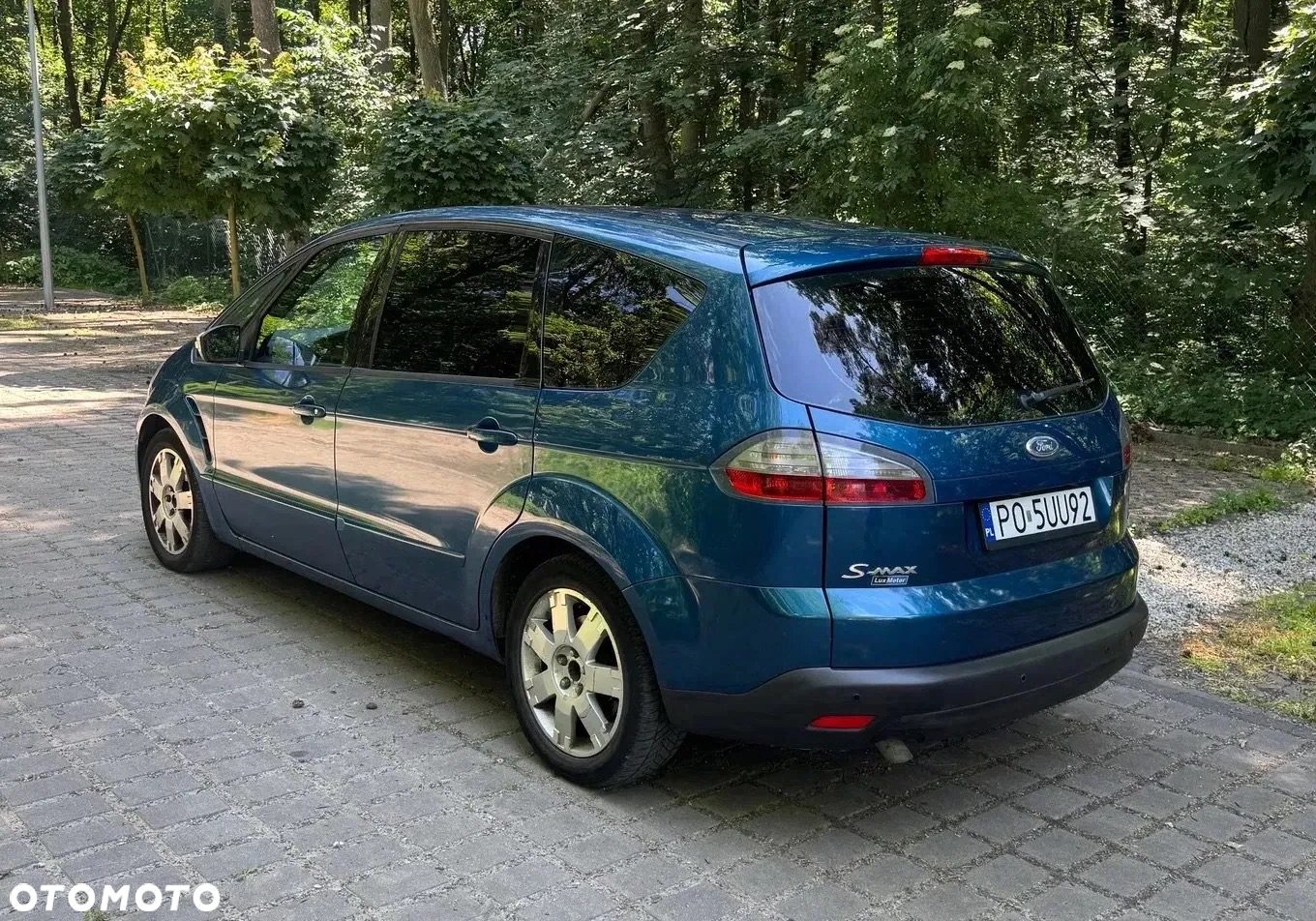 Ford S-Max - 11