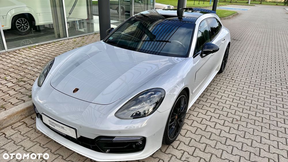 Porsche Panamera 4S Executive - 10