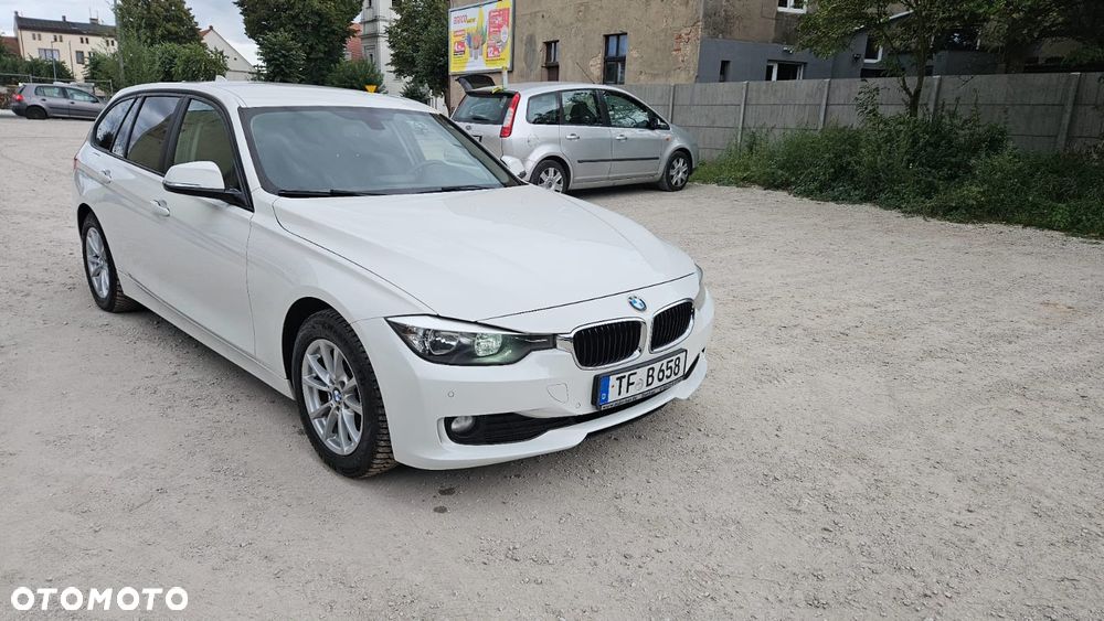 BMW Seria 3 - 18