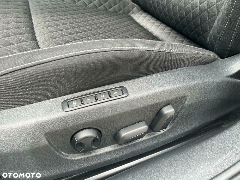 Skoda Superb 1.5 TSI Ambition DSG - 14