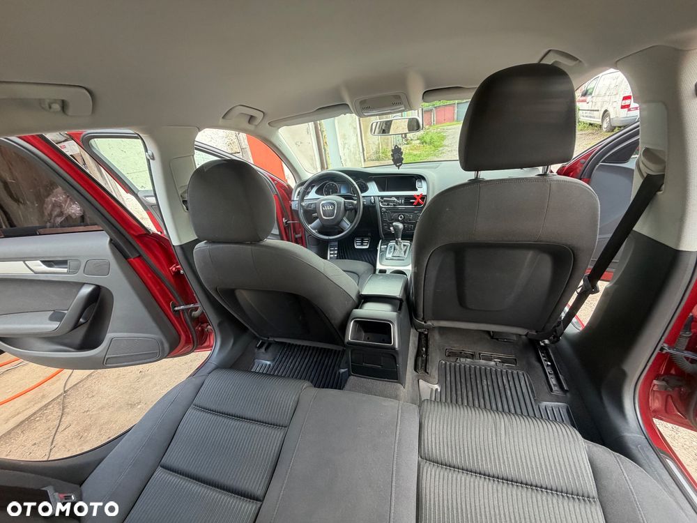 Audi A4 Limousine - 14