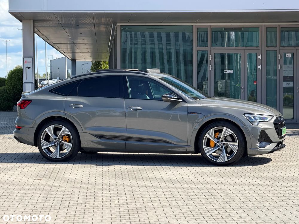 Audi e-tron 55 Quattro S Line - 12