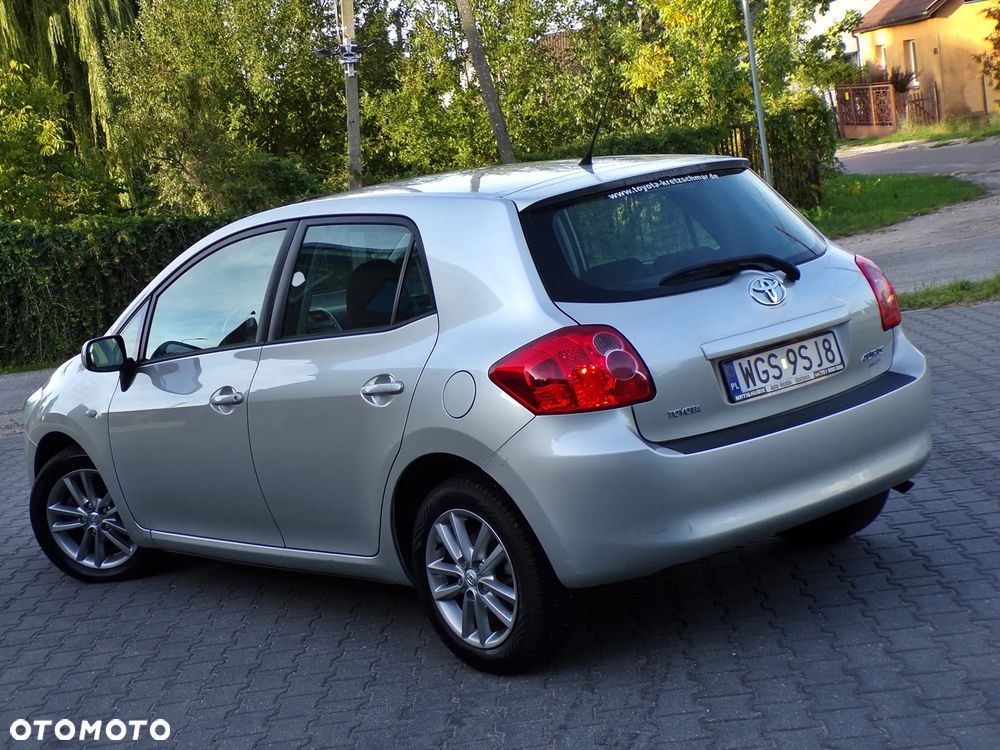 Toyota Auris 1.4 D-4D Life+ - 14