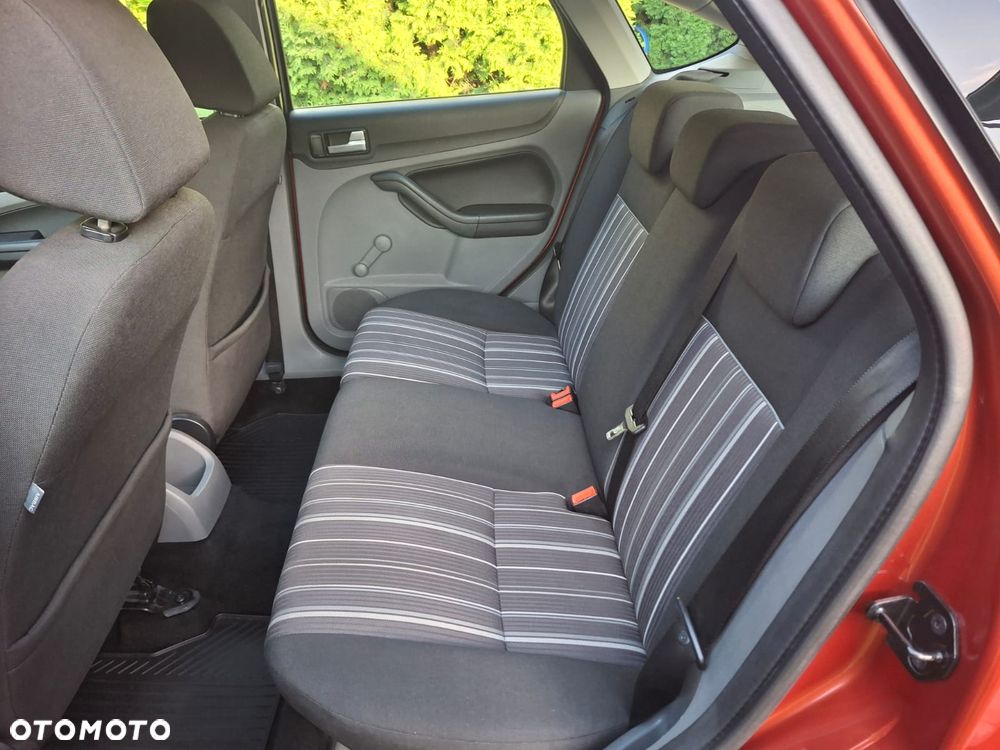 Ford Focus 1.6 16V Connection - 16