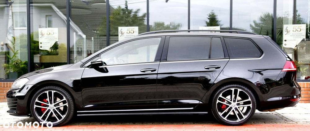 Volkswagen Golf - 18