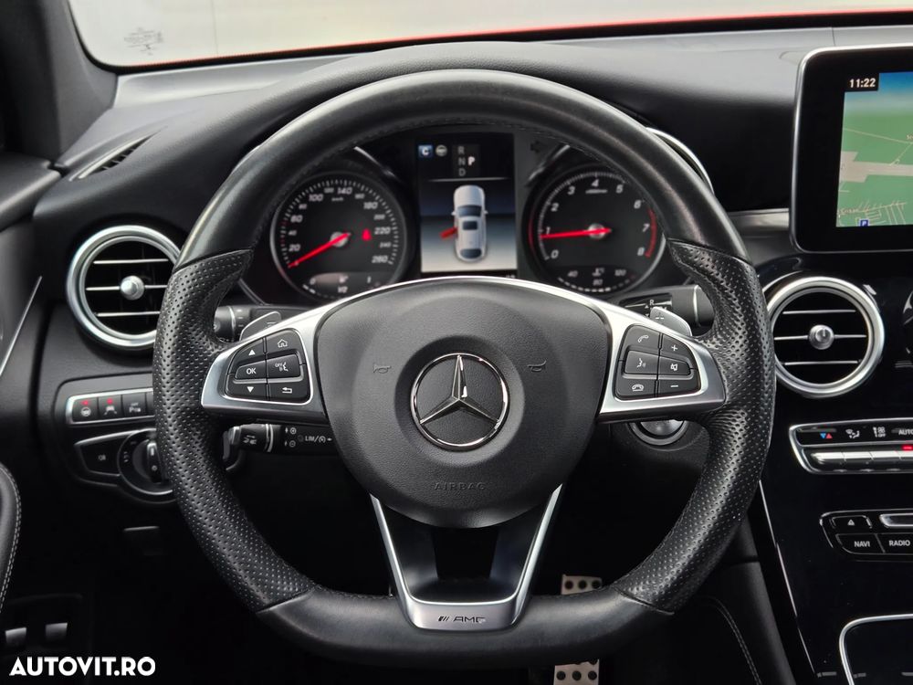 Mercedes-Benz GLC Coupe 250 4Matic 9G-TRONIC AMG Line - 31