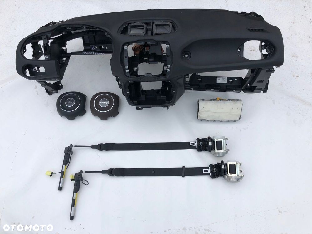 jeep renegade deska kokpit konsola poduszki pasy - 1