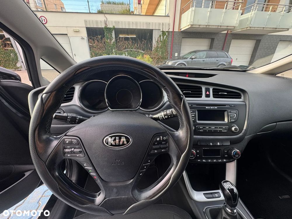 Kia Ceed 1.6 GDI L - 5