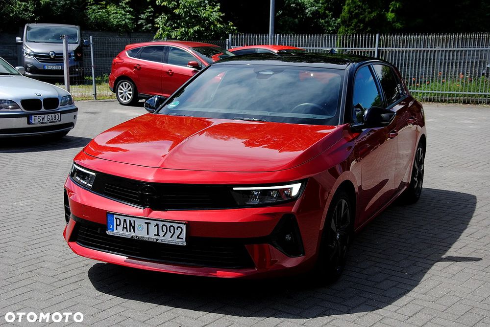 Opel Astra 1.2 Turbo GS Line - 2